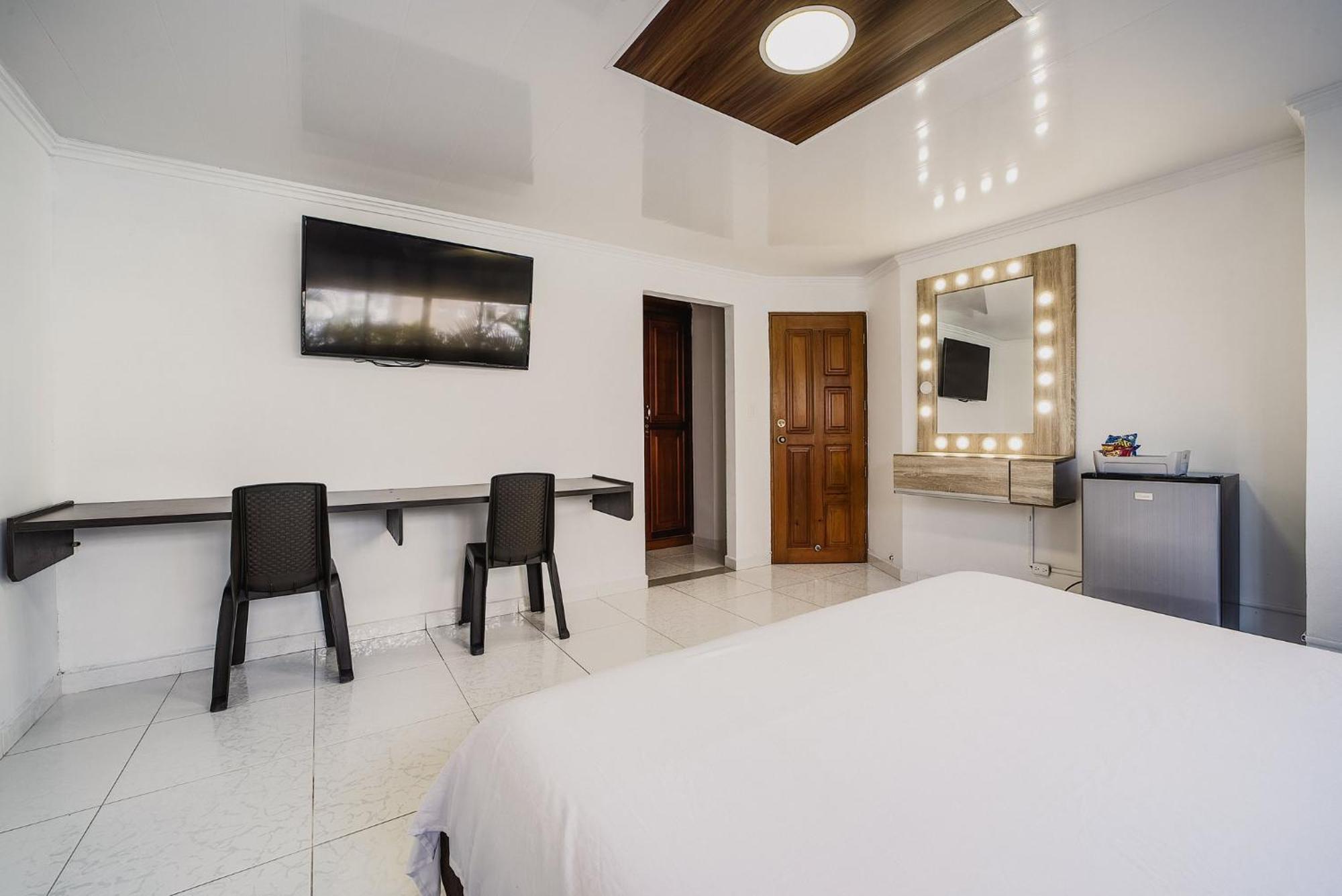 Villa Santos Apartaestudios Barranquilla  Luaran gambar