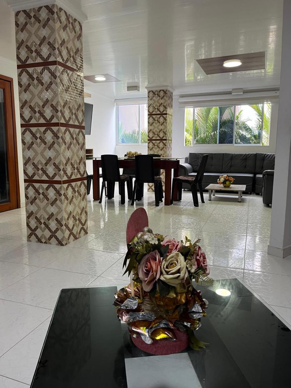 Villa Santos Apartaestudios Barranquilla  Luaran gambar